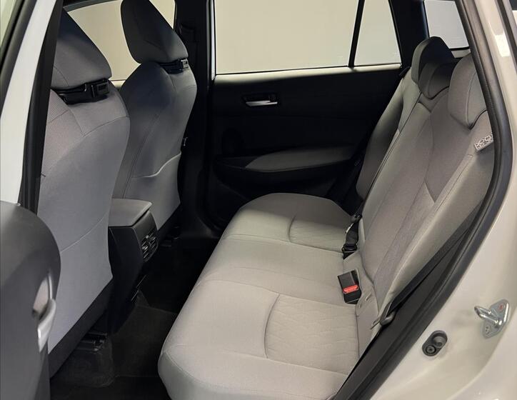 Toyota Corolla Cross 10