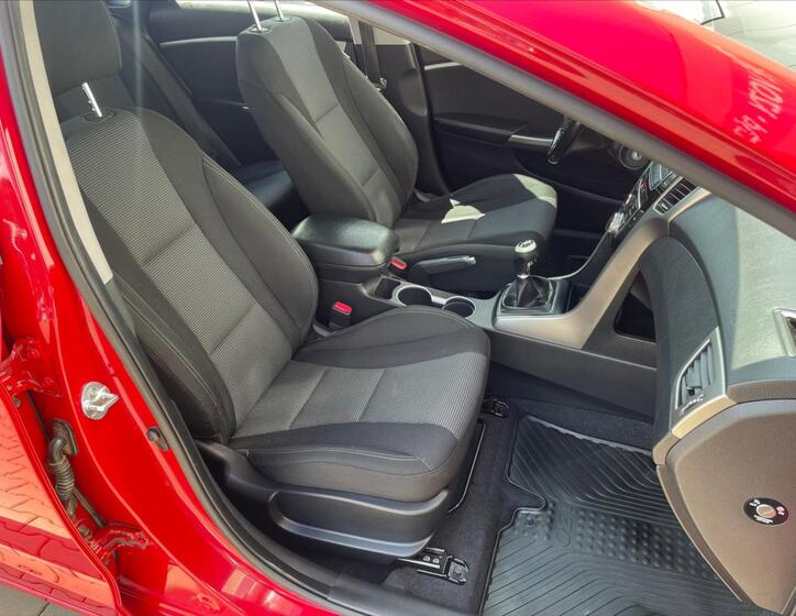 Hyundai i30 10