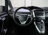 Toyota Verso 18