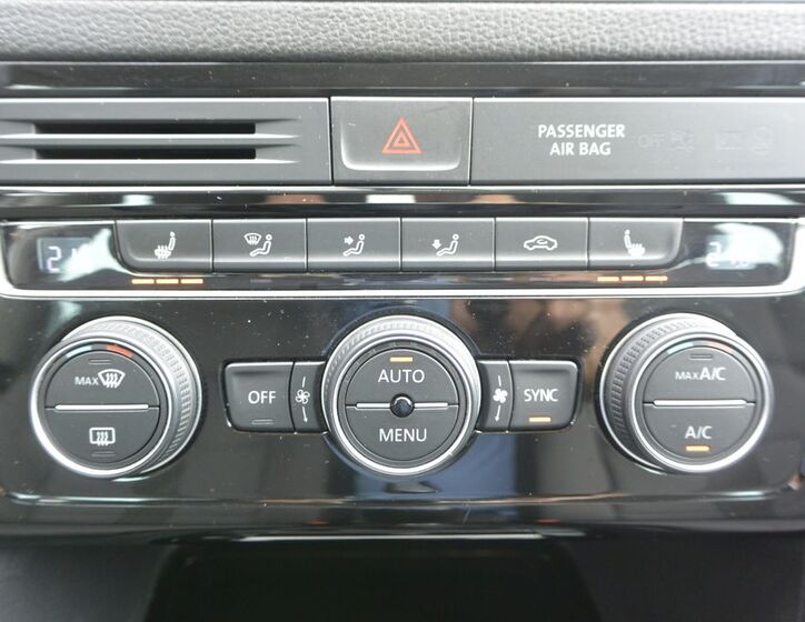 Volkswagen Golf Sportsvan 23
