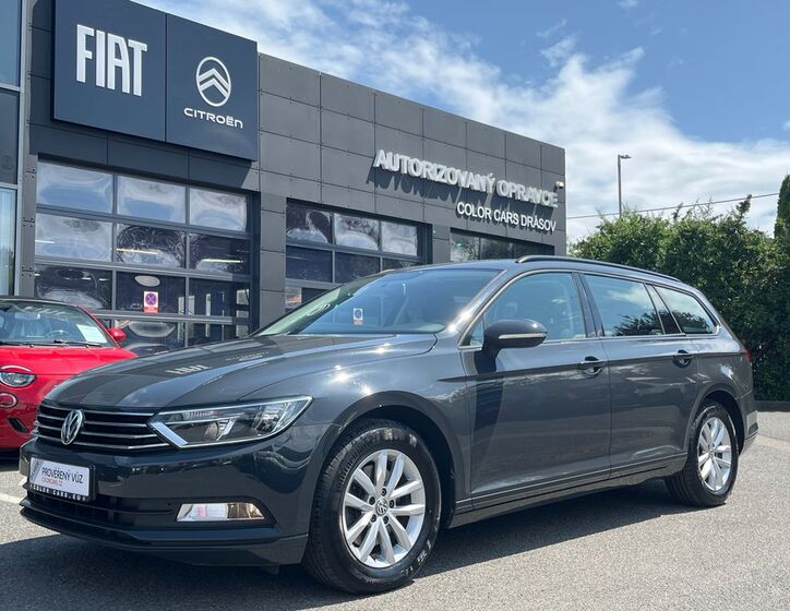 Volkswagen Passat 1