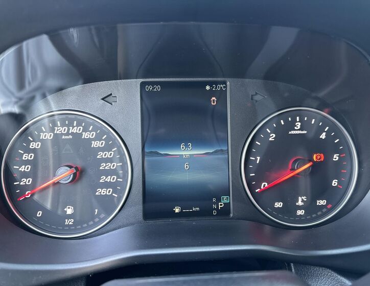 Mercedes-Benz Vito 13