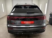 Audi Q8 5