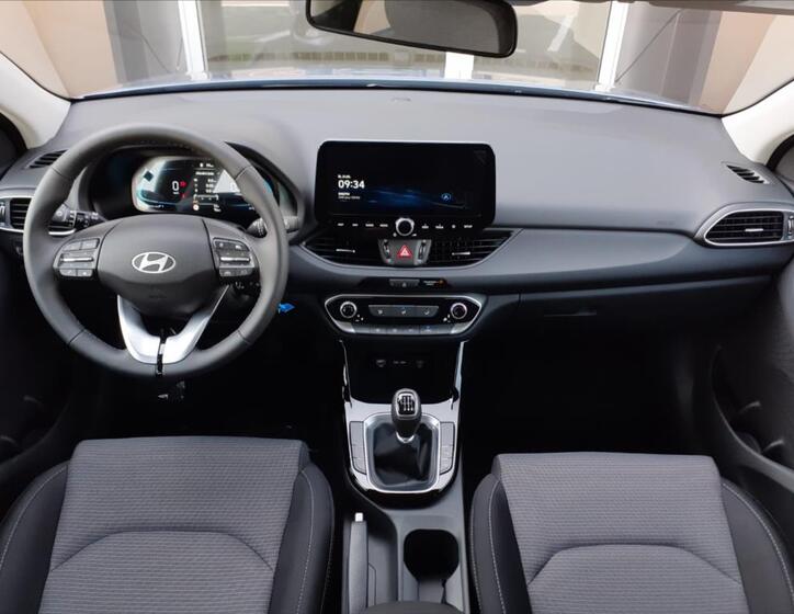 Hyundai i30 8
