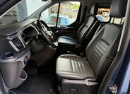 Ford Tourneo Custom 11