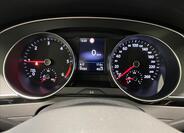 Volkswagen Passat 11