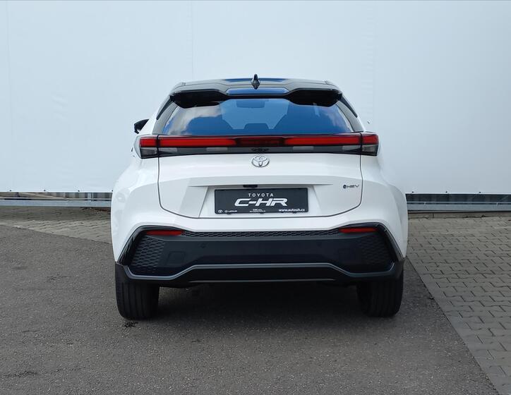 Toyota C-HR 6