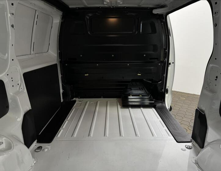 Peugeot Expert 23