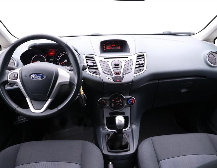 Ford Fiesta 27