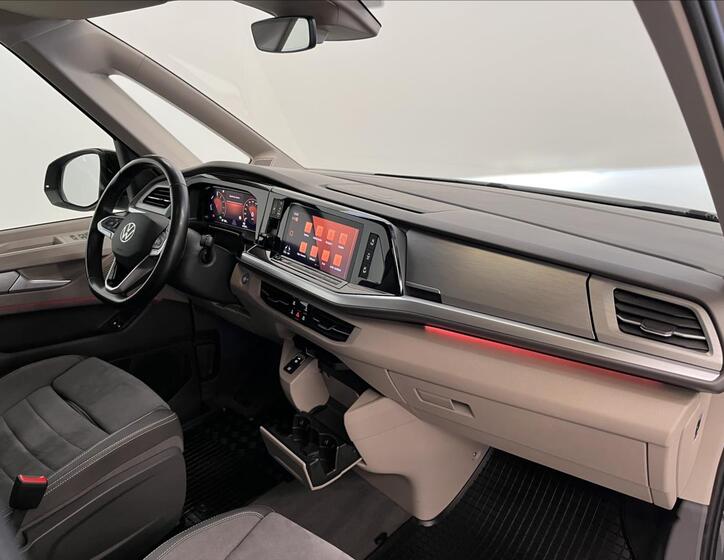 Volkswagen Multivan 27