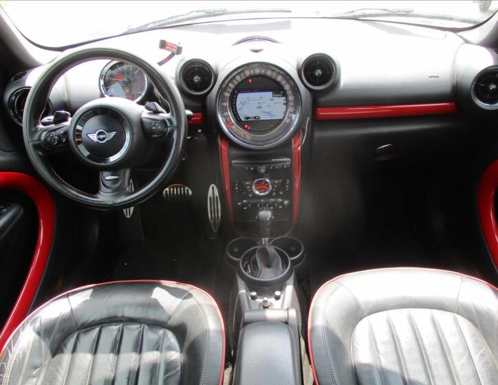 Mini Countryman 11