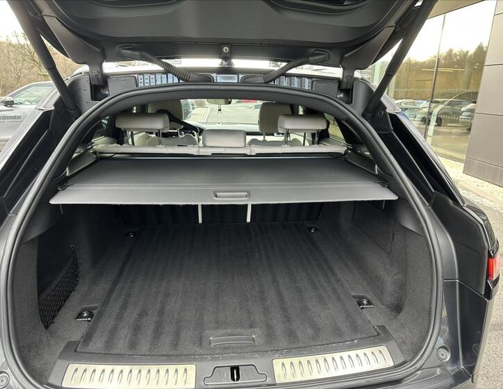 Land Rover Range Rover Velar 21
