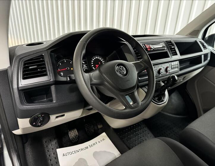 Volkswagen Transporter 16