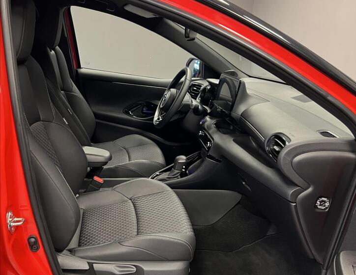 Toyota Yaris 10