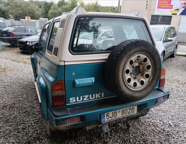 Suzuki Vitara 8