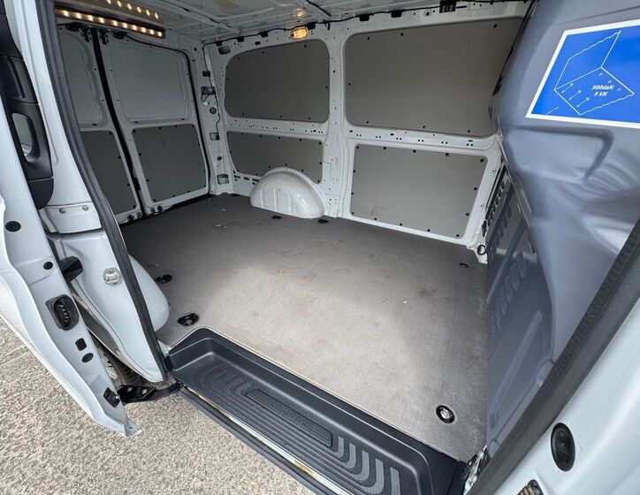 Mercedes-Benz Vito 26