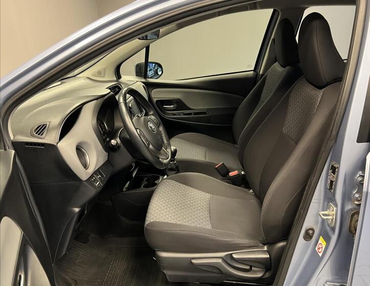 Toyota Yaris 7