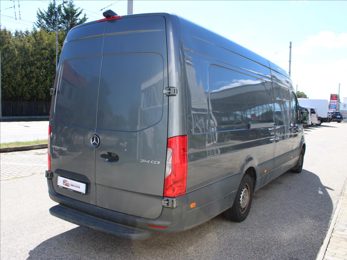 Mercedes-Benz Sprinter