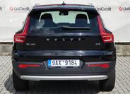 Volvo XC40 4