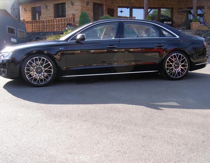 Audi A8 2