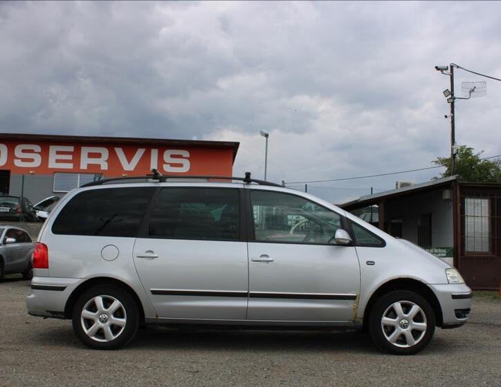 Volkswagen Sharan 4