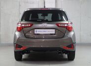 Toyota Yaris 6
