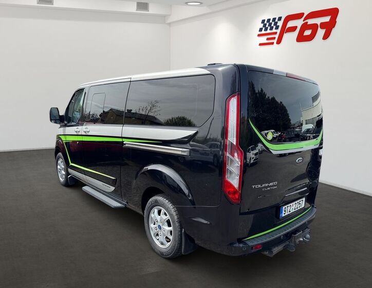 Ford Tourneo Custom 4