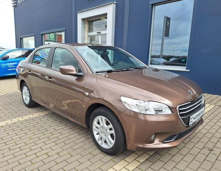 Peugeot 301 5