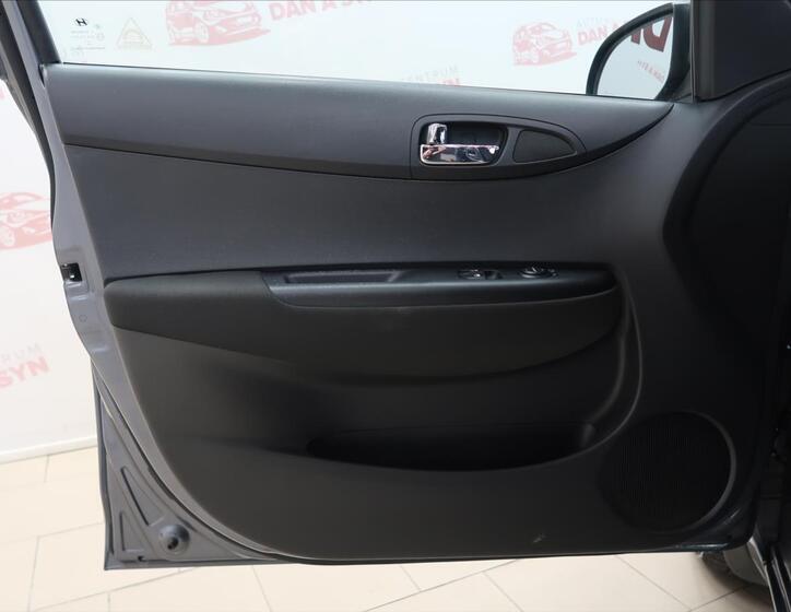 Hyundai i20 9