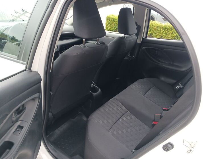 Toyota Yaris 11