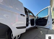 Ford Transit Courier 18
