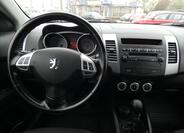 Peugeot 4007 7
