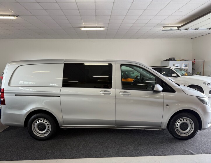 Mercedes-Benz Vito 4