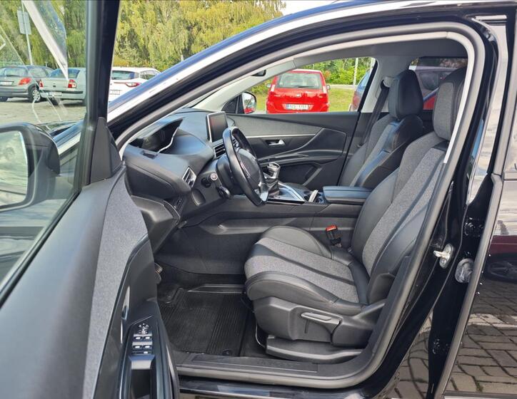 Peugeot 5008 10