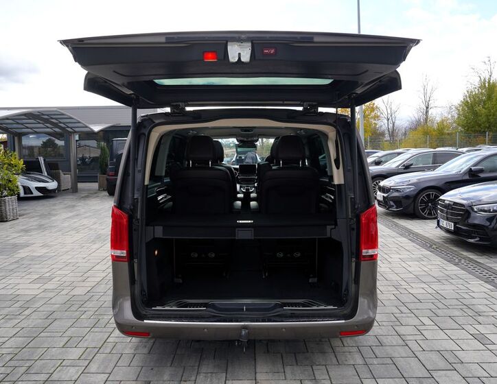 Mercedes-Benz Třídy V 12