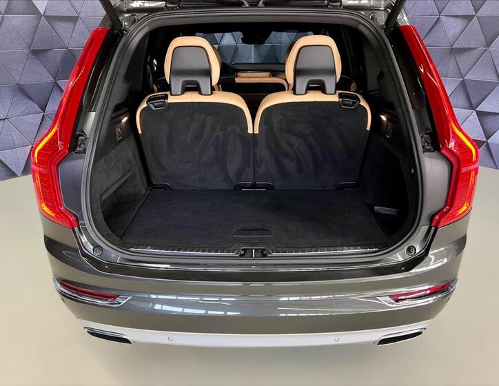 Volvo XC90 31