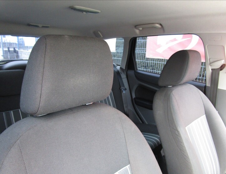 Ford Focus 18