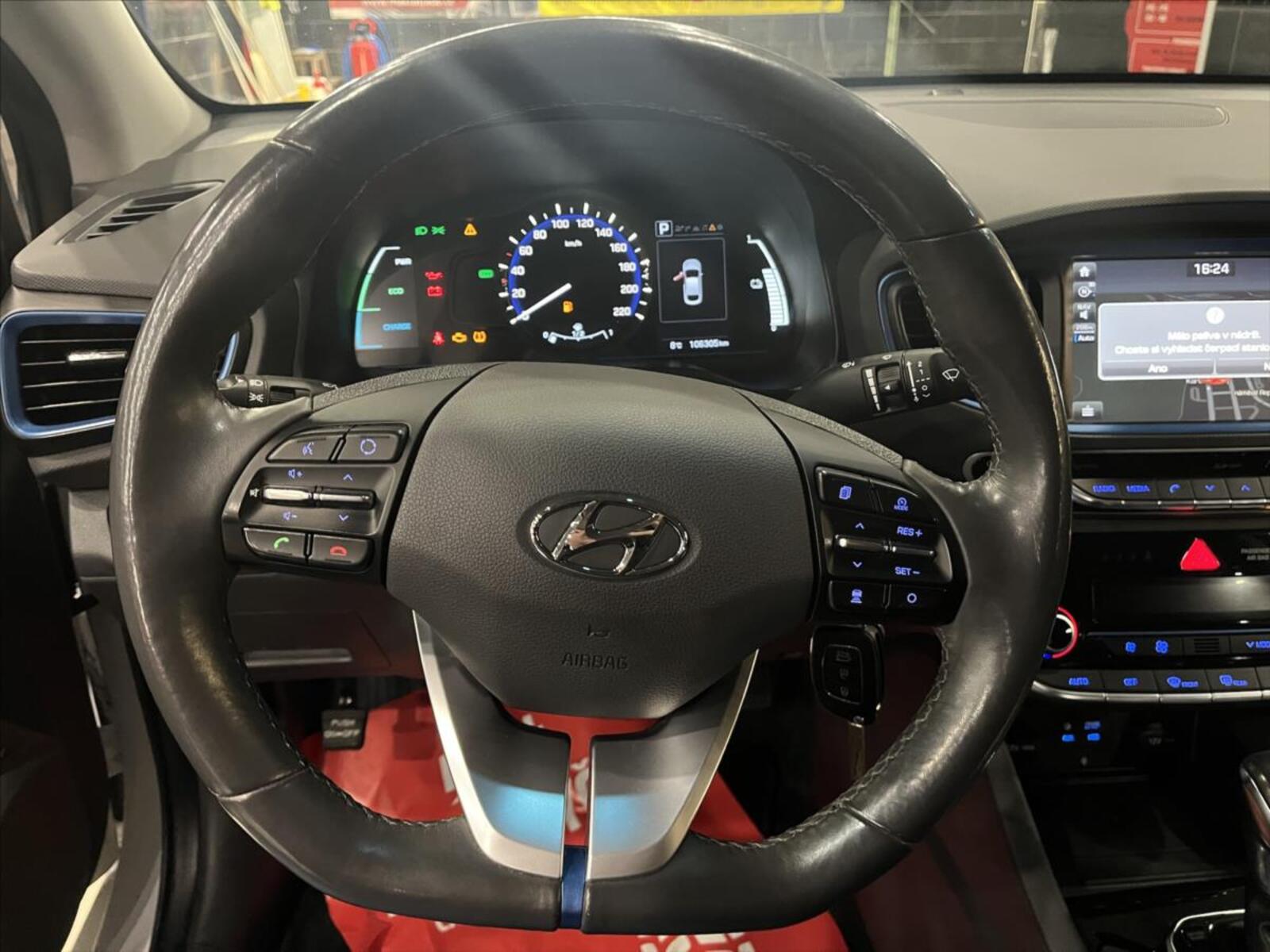 Hyundai IONIQ 21