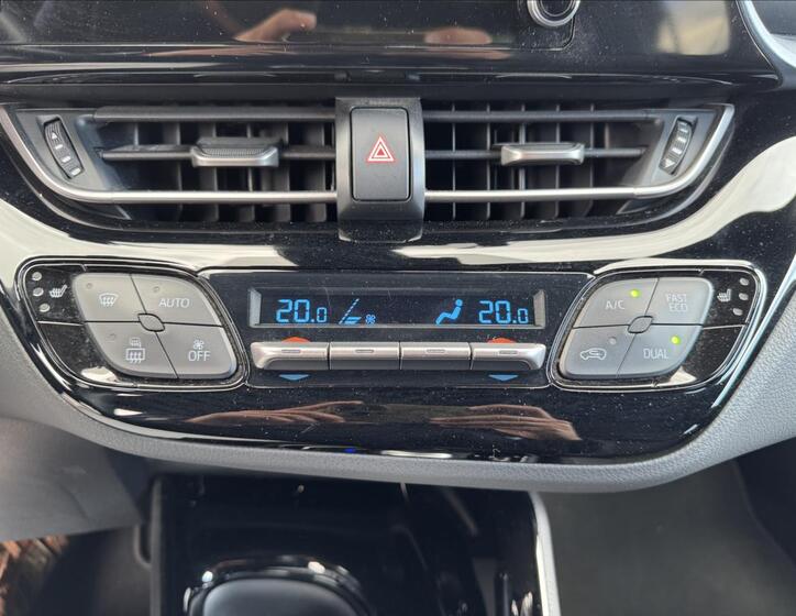Toyota C-HR 7