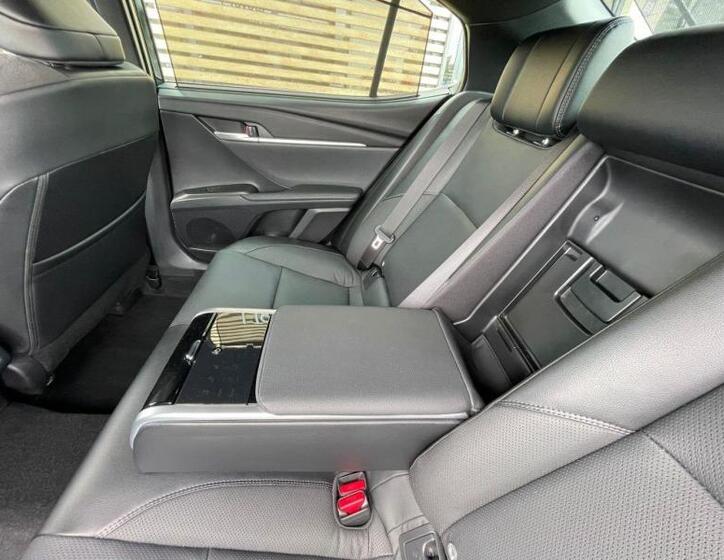 Toyota Camry 20