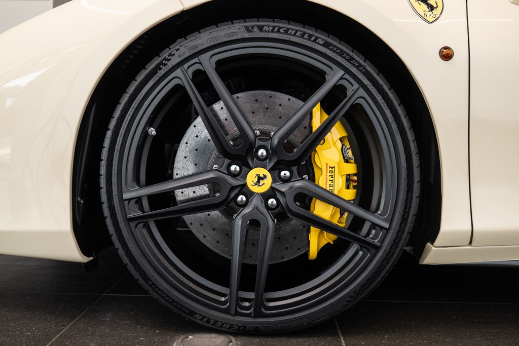 Ferrari 488