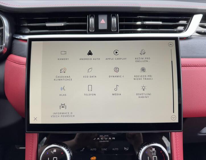 Jaguar F-Pace 15