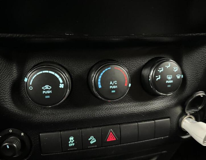 Jeep Wrangler 15