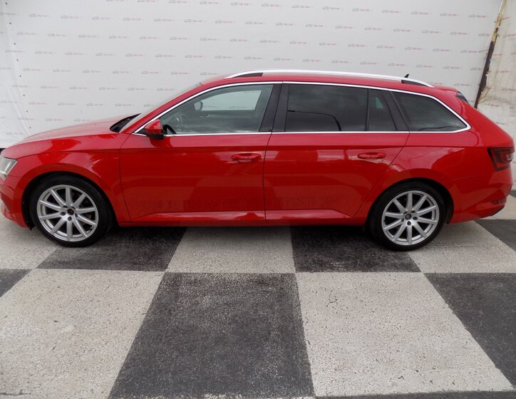 Škoda Superb 2