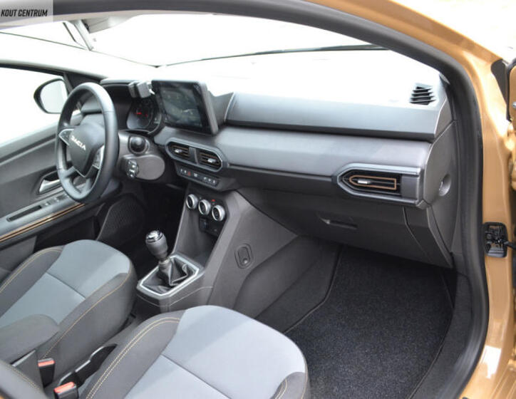 Dacia Sandero 15