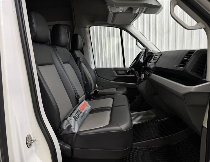 Volkswagen Crafter 33