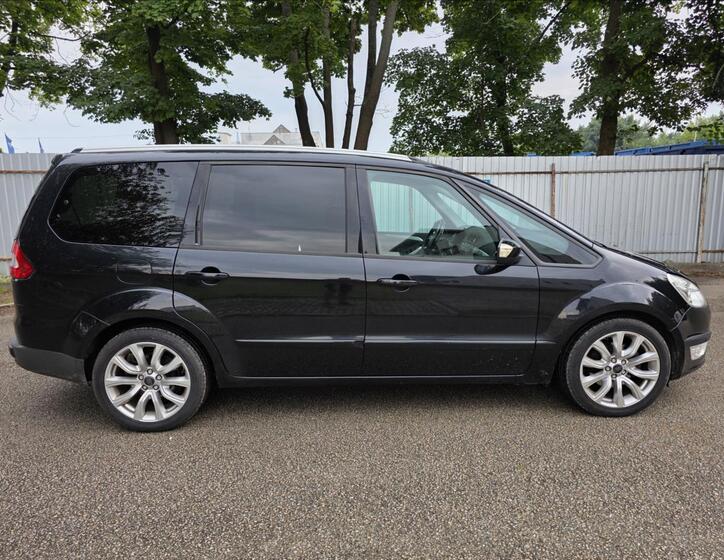 Ford Galaxy 7