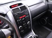 Suzuki Grand Vitara 13