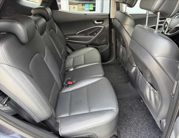 Hyundai Santa Fe 25