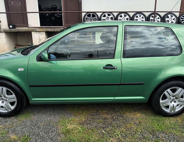 Volkswagen Golf 2